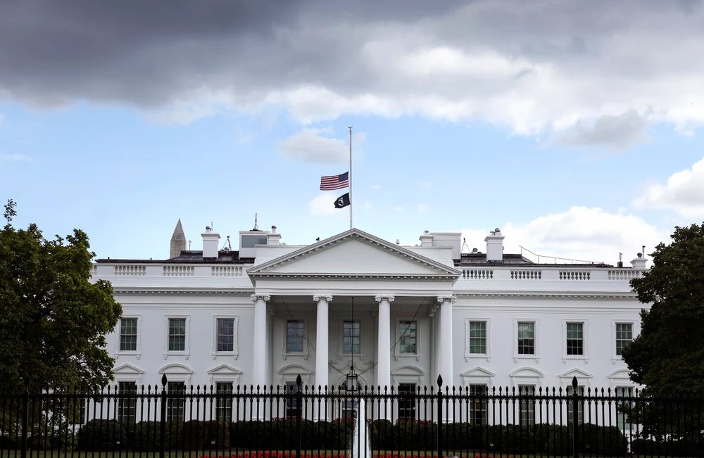 alegeri-in-sua.-care-sunt-atributiile-presedintelui-american-si-ce-salariu-primeste alegeri-in-sua.-care-sunt-atributiile-presedintelui-american-si-ce-salariu-primeste