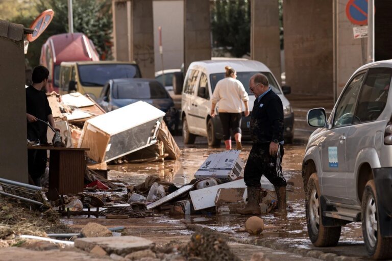 dezastrul-inundatiilor-din-spania.-alti-doi-romani-au-fost-gasiti-morti-in-valencia