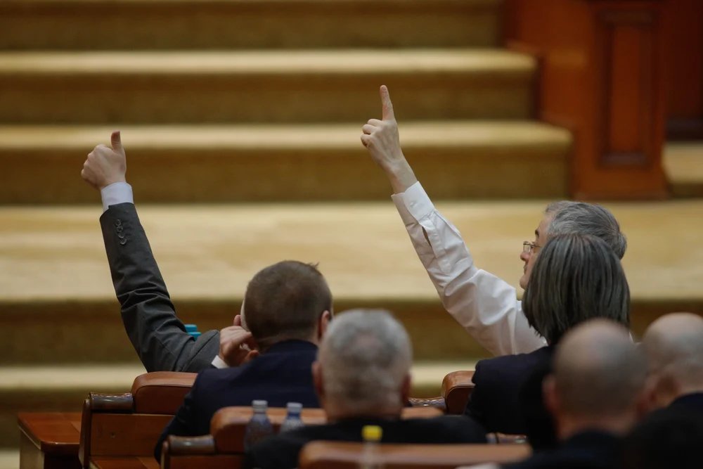 „bani-negri”-in-politica.-transparency-international-a-intocmit-un-raport-ingrijorator „bani-negri”-in-politica.-transparency-international-a-intocmit-un-raport-ingrijorator