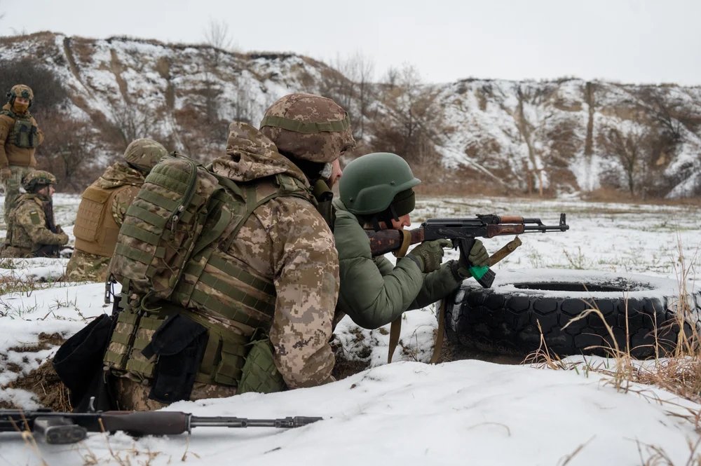 ucraina,-sub-tot-mai-mare-presiune-sa-coboare-varsta-de-recrutare-la-18-ani.-ce-spun-militarii