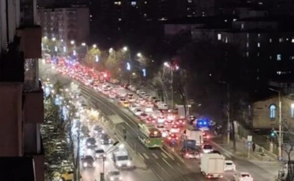 incendiu-la-spitalul-colentina-din-capitala.-opt-pacienti-au-fost-evacuati