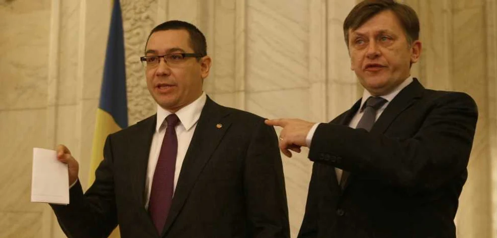 victor-ponta-sustine-ca-refuzul-lui-iohannis-de-a-demisiona-ajuta-miscarile-anti-sistem:-„ingroapa-candidatul-coalitiei”