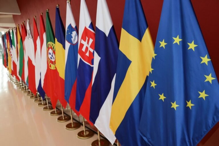 consiliul-uniunii-europene-se-reuneste-miercuri,-pentru-a-stabili-riposta-la-taxele-lui-trump