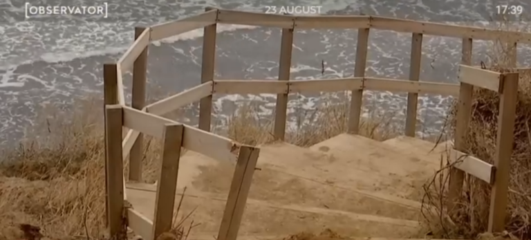 falezele-de-la-23-august-si-tuzla,-in-pericol-de-prabusire:-acces-interzis-pentru-turisti
