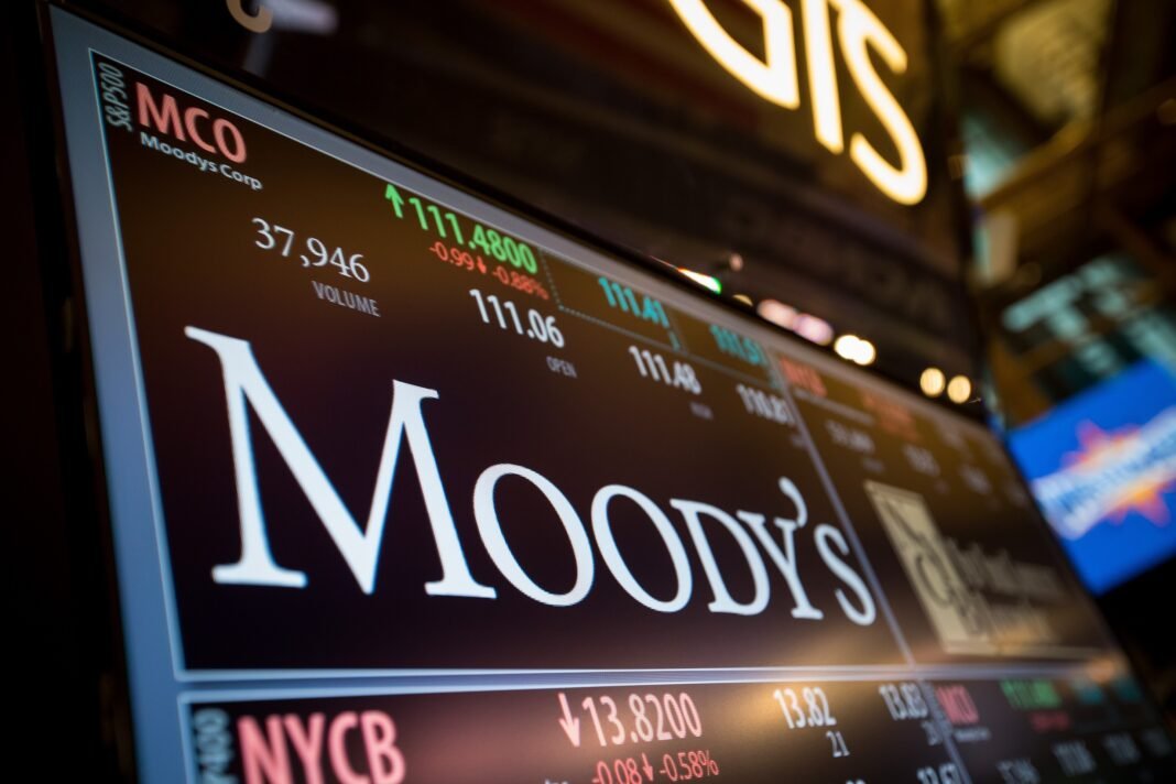 agentia-moody’s-coboara-la-„negativa”-perspectiva-ratingului-de-tara-al-romaniei!