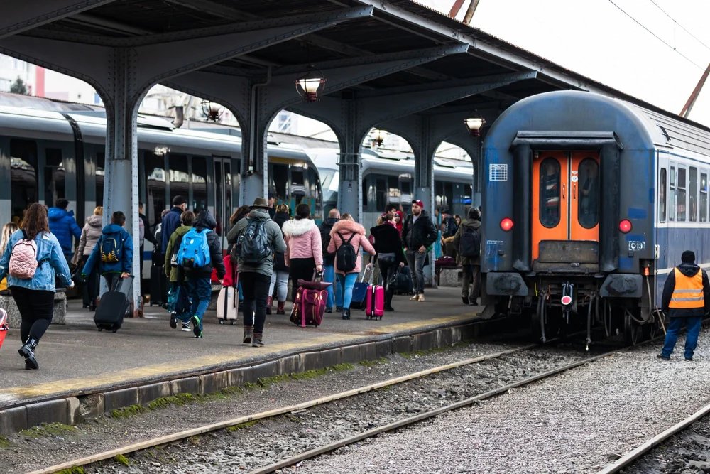 cum-a-ramas-gara-de-nord-bucuresti-fara-curent-electric.-orarul-trenurilor-a-fost-perturbat cum-a-ramas-gara-de-nord-bucuresti-fara-curent-electric.-orarul-trenurilor-a-fost-perturbat