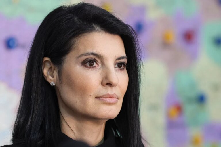 portret-de-candidat.-cine-este-lavinia-sandru,-fosta-jurnalista-care-vrea-sa-fie-presedinte