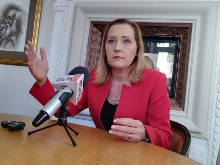 elena-lasconi,-radicala-cu-nicusor-dan:-„n-are-nicio-sansa-sa-ajunga-in-turul-doi”