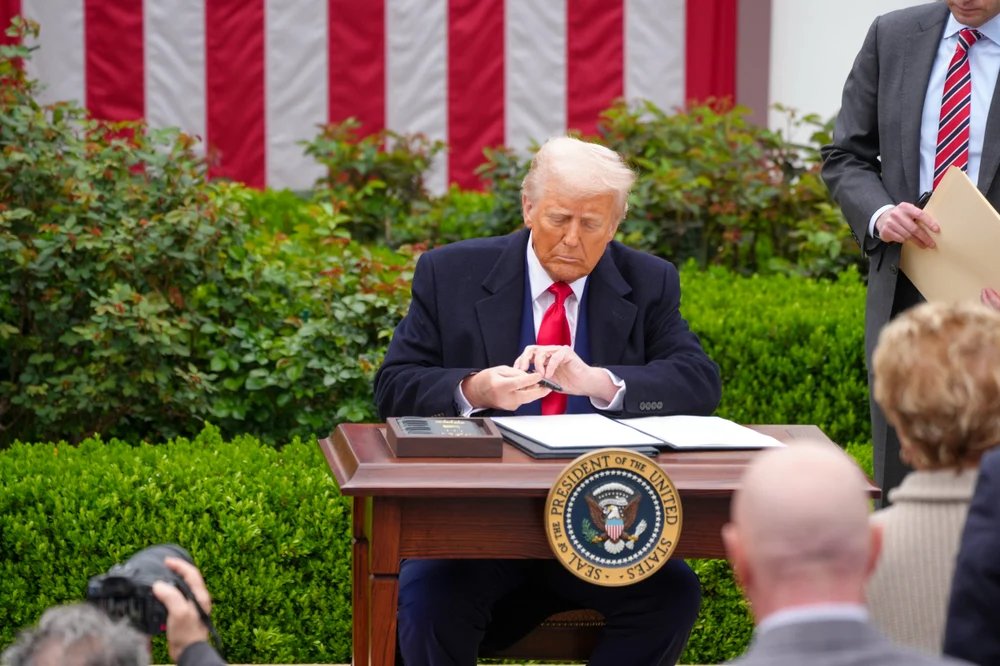 ce-se-ascunde-in-spatele-noii-ere-protectioniste-a-lui-trump ce-se-ascunde-in-spatele-noii-ere-protectioniste-a-lui-trump