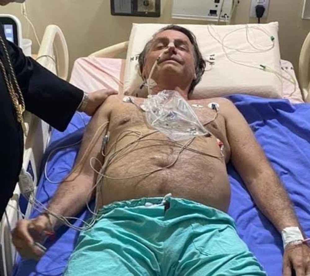 fostul-presedinte-al-braziliei,-jair-bolsonaro,-spitalizat-cu-dureri-puternice-la-abdomen fostul-presedinte-al-braziliei,-jair-bolsonaro,-spitalizat-cu-dureri-puternice-la-abdomen