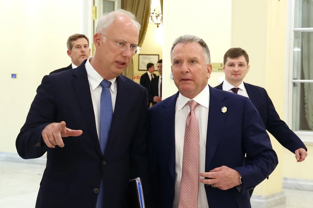noii-oameni-ai-tarului-de-la-kremlin:-o-„lume-de-soimi-si-porumbei-deghizati-in-soimi” noii-oameni-ai-tarului-de-la-kremlin:-o-„lume-de-soimi-si-porumbei-deghizati-in-soimi”