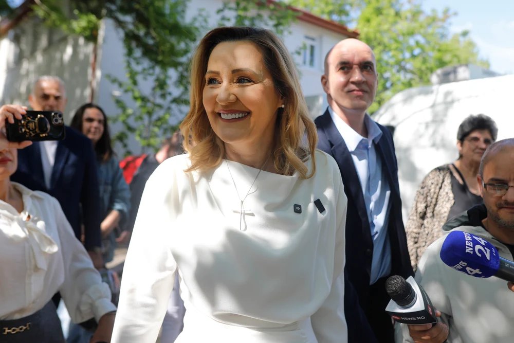 elena-lasconi-demisioneaza-din-functia-de-presedinte-al-usr:-„asa-consider-ca-este-corect” elena-lasconi-demisioneaza-din-functia-de-presedinte-al-usr:-„asa-consider-ca-este-corect”