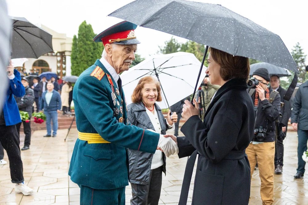 republica-moldova-intre-ziua-europei-si-ziua-victoriei.-cum-au-marcat-proeuropenii-si-prorusii