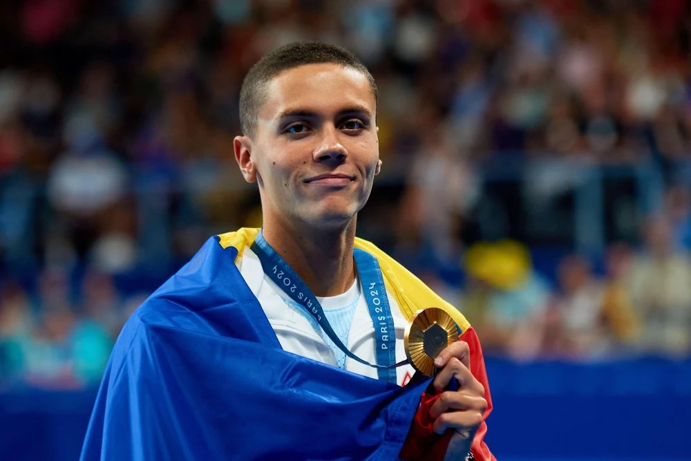 david-popovici,-indemn-pentru-romani-sa-mearga-la-vot.-pe-cine-sustine-campionul-olimpic