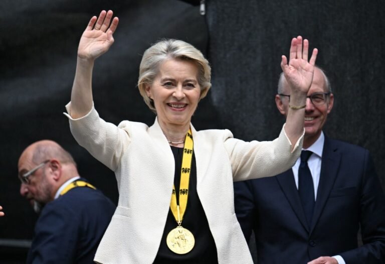 ursula-von-der-leyen,-distinsa-cu-premiul-charlemagne-pentru-contributiile-la-unitatea-europeana