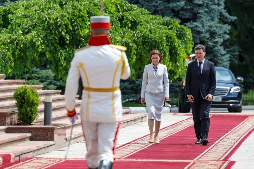 miza-vizitei-lui-nicusor-dan-in-republica-moldova.-avertismentul-venit-de-la-cel-mai-inalt-nivel miza-vizitei-lui-nicusor-dan-in-republica-moldova.-avertismentul-venit-de-la-cel-mai-inalt-nivel