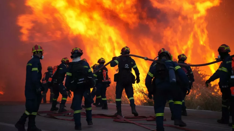 stare-de-urgenta-pe-insula-chios-din-grecia-in-urma-incendiilor-care-fac-ravagii