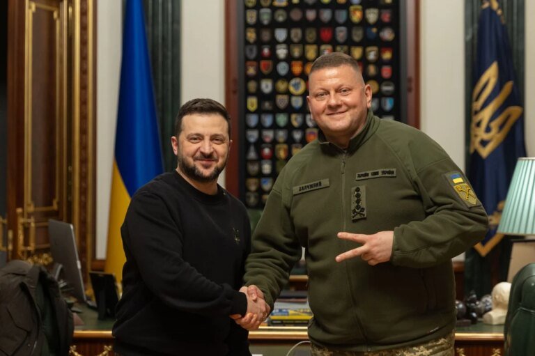 zelenski-vs-zalujnii.-cum-ar-vota-ucrainenii-daca-alegerile-prezidentiale-ar-avea-loc-acum