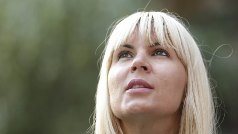 elena-udrea,-operata-la-spitalul-din-ploiesti,-dupa-ce-i-s-a-facut-rau-in-inchisoare