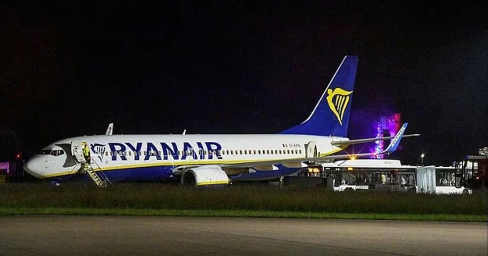 un-avion-ryanair-a-fost-evacuat-de-urgenta.-compania-aeriana-a-dezvaluit-motivul un-avion-ryanair-a-fost-evacuat-de-urgenta.-compania-aeriana-a-dezvaluit-motivul