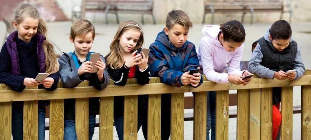 finlanda-interzice-telefoanele-mobile-in-scoli.-vor-fi-folosite-doar-in-scopuri-educationale