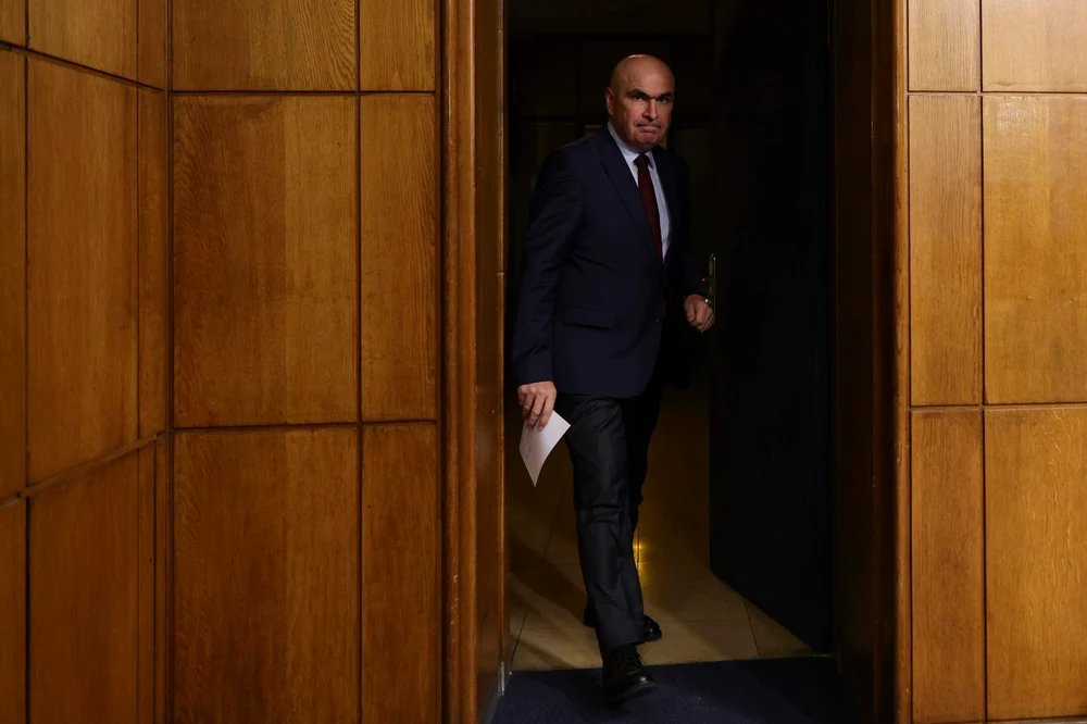 romania-guvernata-prin-crize.-e-posibila-o-reforma-reala-a-clasei-politice?-analiza romania-guvernata-prin-crize.-e-posibila-o-reforma-reala-a-clasei-politice?-analiza