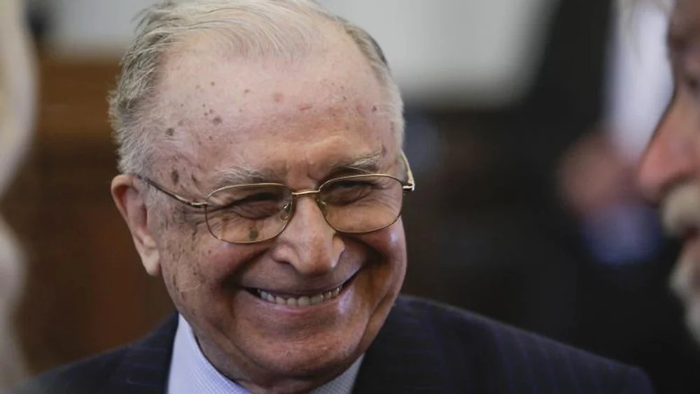 ce-a-facut-ion-iliescu-in-cele-trei-mandate-de-presedinte-al-romaniei ce-a-facut-ion-iliescu-in-cele-trei-mandate-de-presedinte-al-romaniei